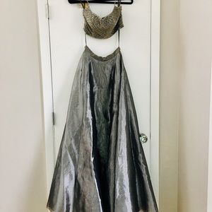 Regalia pageant gown NWT